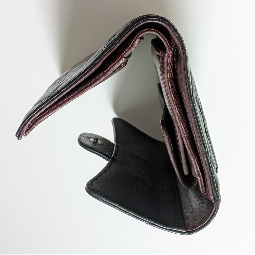 Chanel Wallet - Picture 5 of 15
